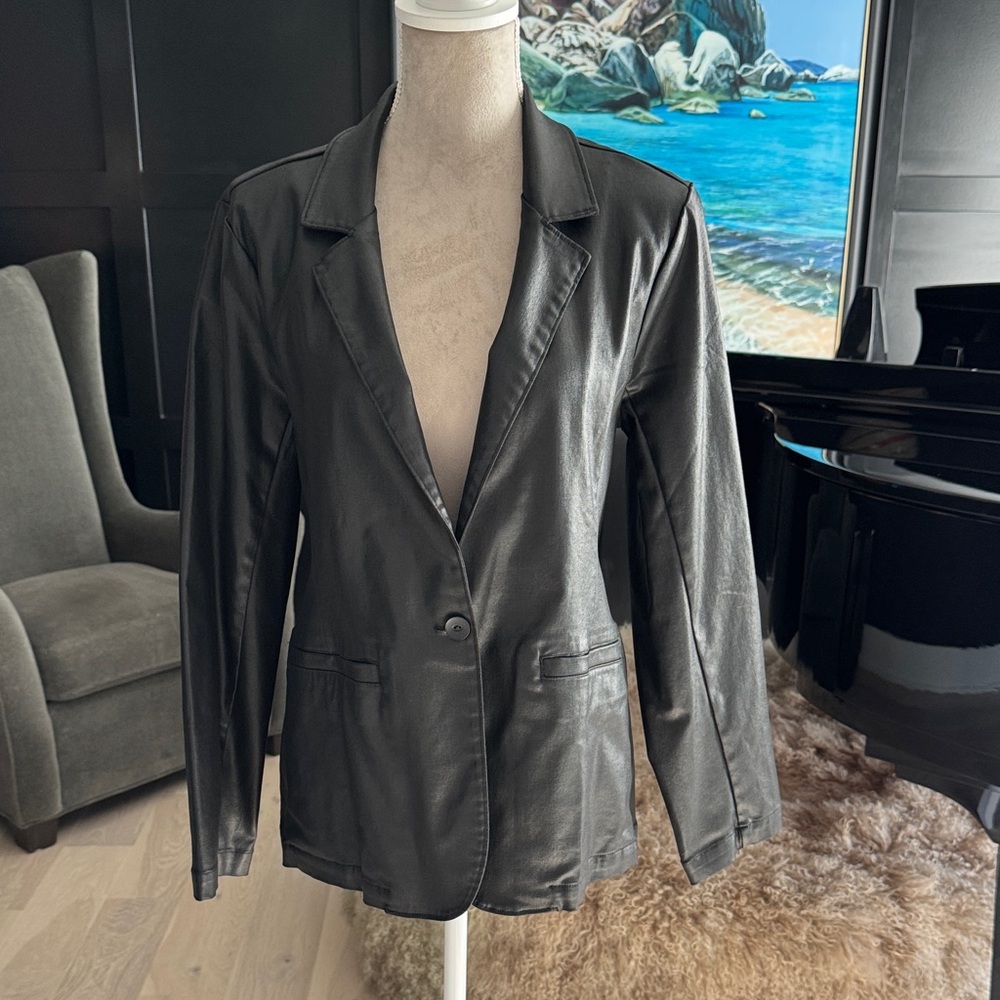 Cloth & Stone Black Blazer